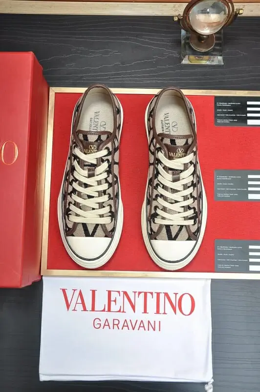 valentino decontractees chaussures pour homme s_1230aa42